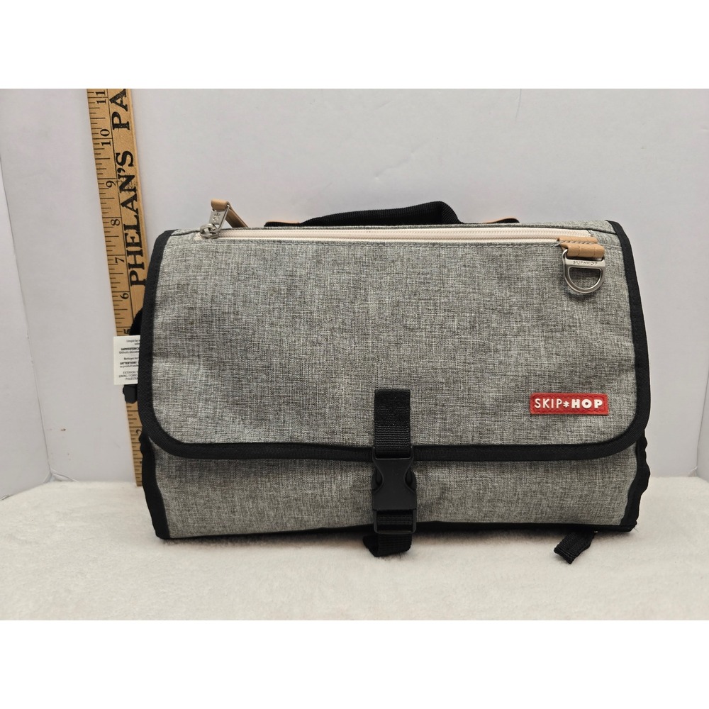Skip‎ Hop Pronto Signature Portable Diaper Changing Station Heather Gray Unisex
